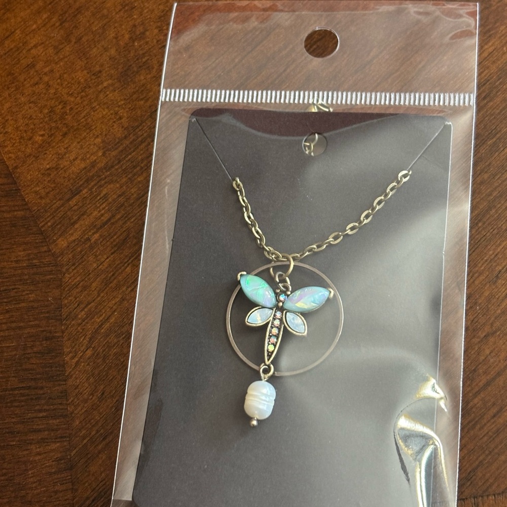 Antique Gold & Bronze Iridescent Dragonfly Pendant Necklace. NWT - Picture 5 of 7